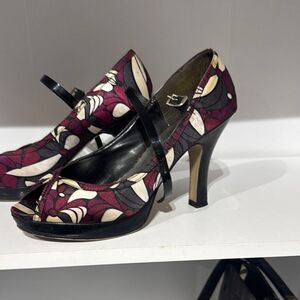 Elegant Black and Burgundy Heels